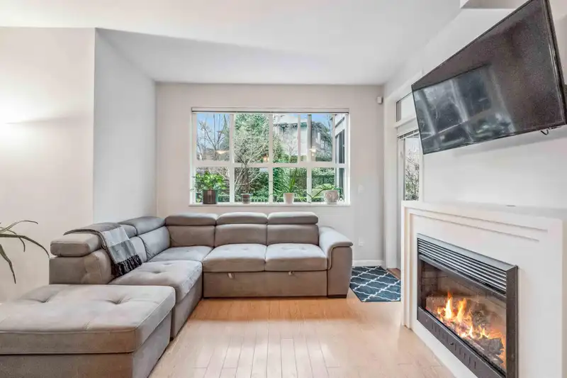 110 18755 68 AVENUE - photo 4 of 27