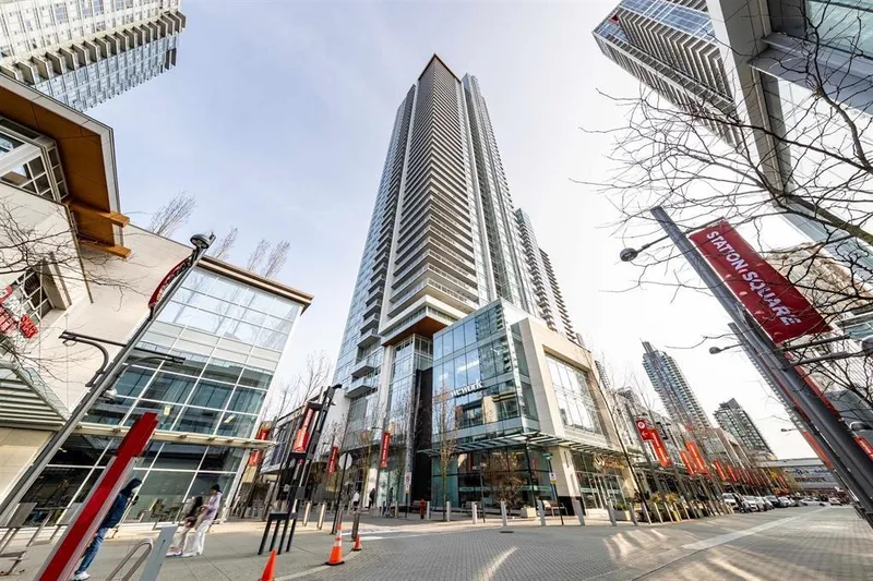 2110 4670 ASSEMBLY WAY - photo 1 of 25