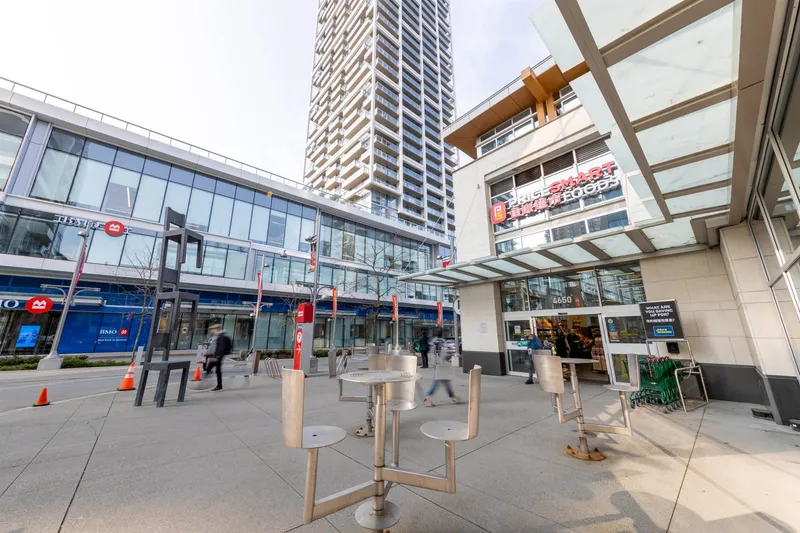 2110 4670 ASSEMBLY WAY - photo 2 of 25