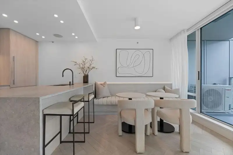 2206 1438 RICHARDS STREET - photo 2 of 39