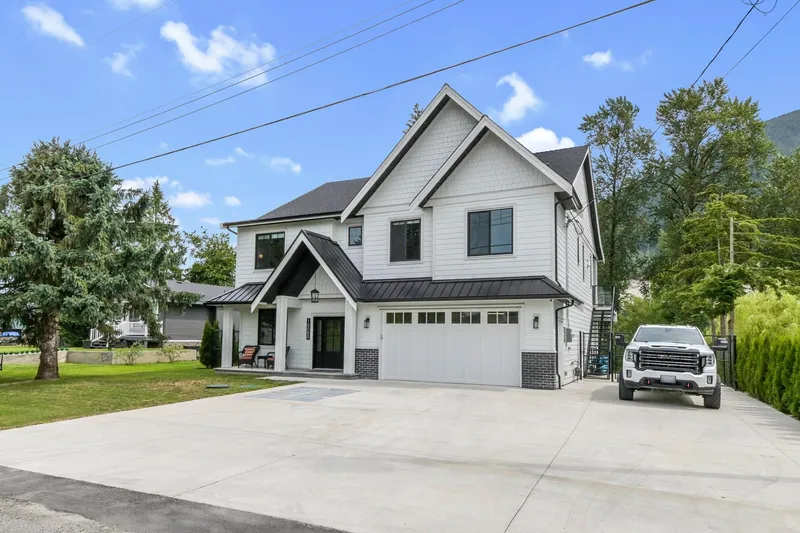 10080 MOUNTAINVIEW ROAD - photo 2 of 21