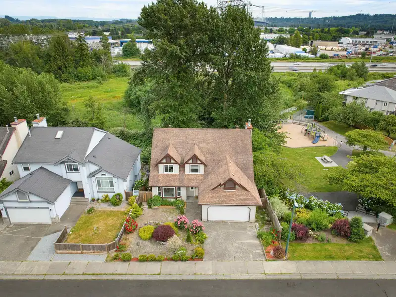 2378 MARIANA PLACE - photo 3 of 40