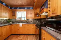 3554 HASTINGS STREET - thumbnail 8