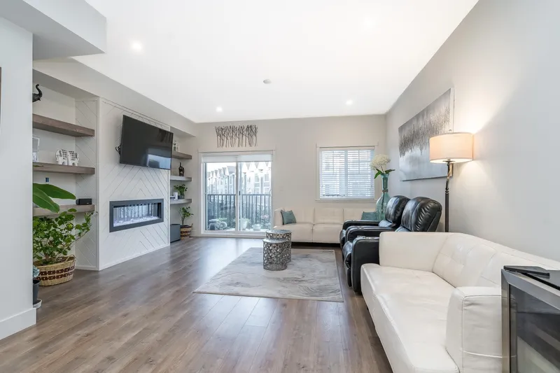 65 14541 WINTER CRESCENT - photo 2 of 25