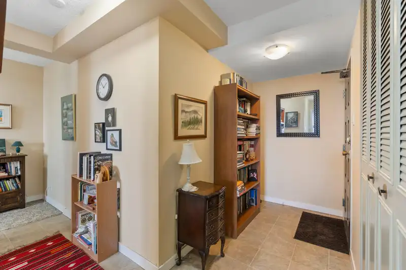 1602 5652 PATTERSON AVENUE - photo 3 of 40