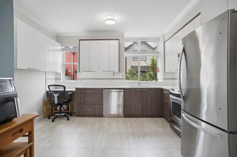 105 7533 GILLEY AVENUE - photo 3 of 34