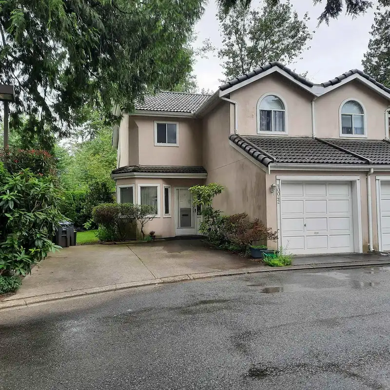 4 10042 154 STREET - photo 1 of 16