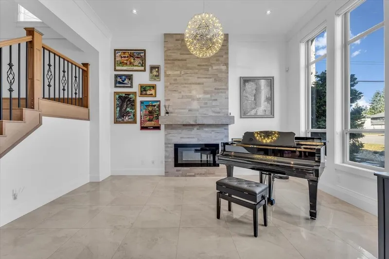 2268 LATIMER AVENUE - photo 1 of 25