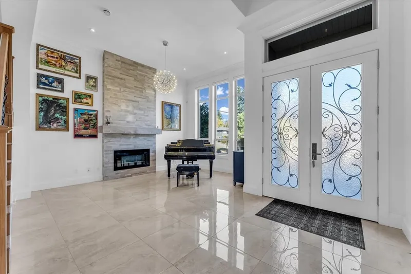 2268 LATIMER AVENUE - photo 2 of 25