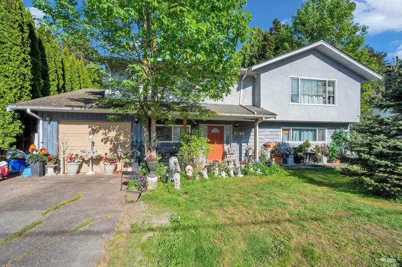 3786 KILLARNEY STREET - photo 1 of 20