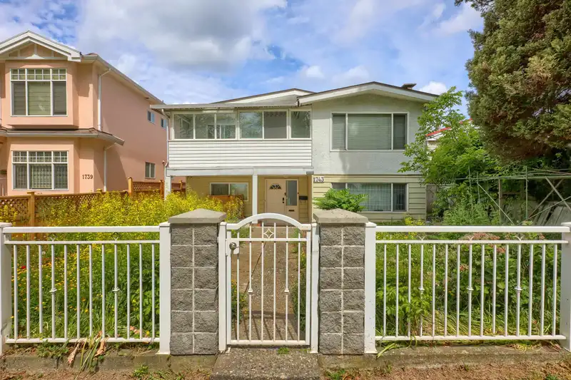 1743 E 49TH AVENUE - photo 1 of 26