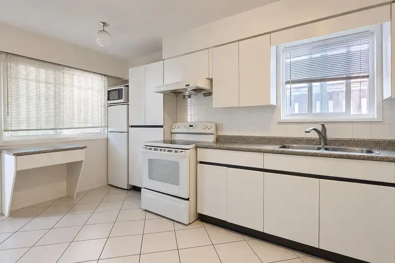 1743 E 49TH AVENUE - photo 2 of 26