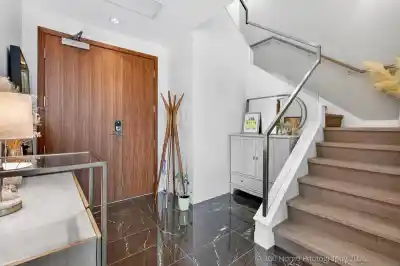 1204 6688 PEARSON WAY