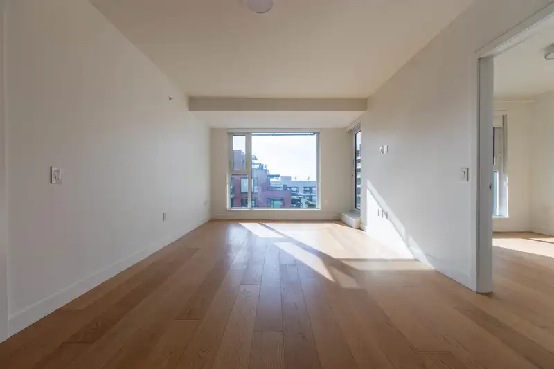 703 1561 W 57TH - photo 3 of 19