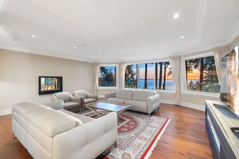 1455 126A STREET - photo 4 of 25