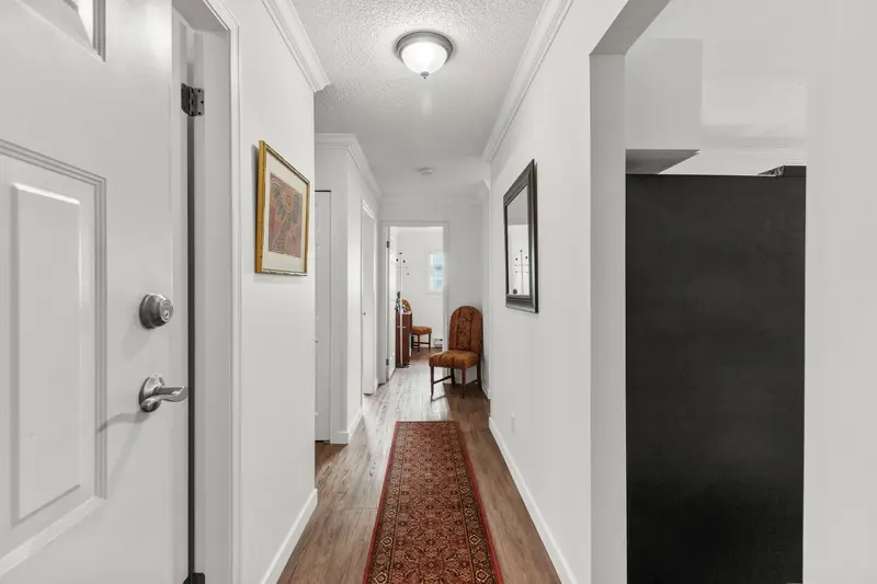 303 32910 AMICUS PLACE - photo 4 of 25