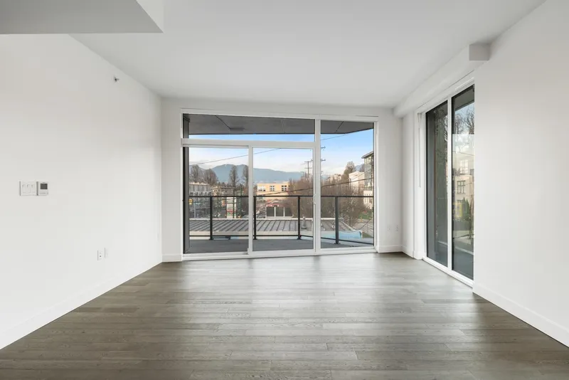 302 2888 ARBUTUS STREET - photo 4 of 25