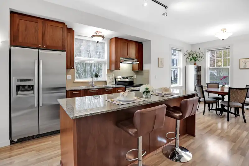 76 688 EDGAR AVENUE - photo 4 of 26