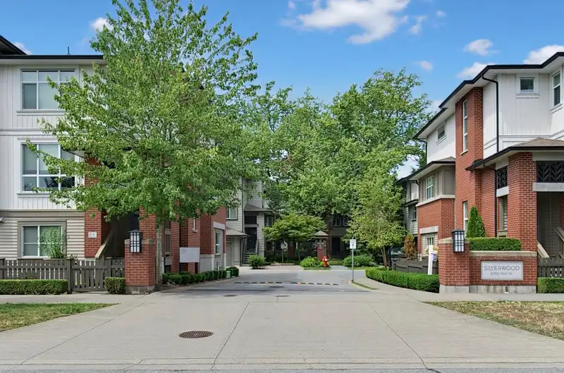 64 8355 164 STREET - photo 2 of 33