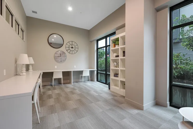 208 18811 72 AVENUE - photo 2 of 25