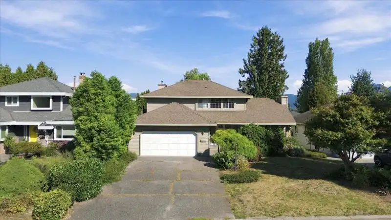 21583 126 AVENUE - photo 1 of 25