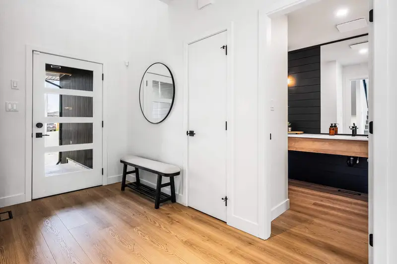 5 46379 UPLANDS ROAD - photo 3 of 25