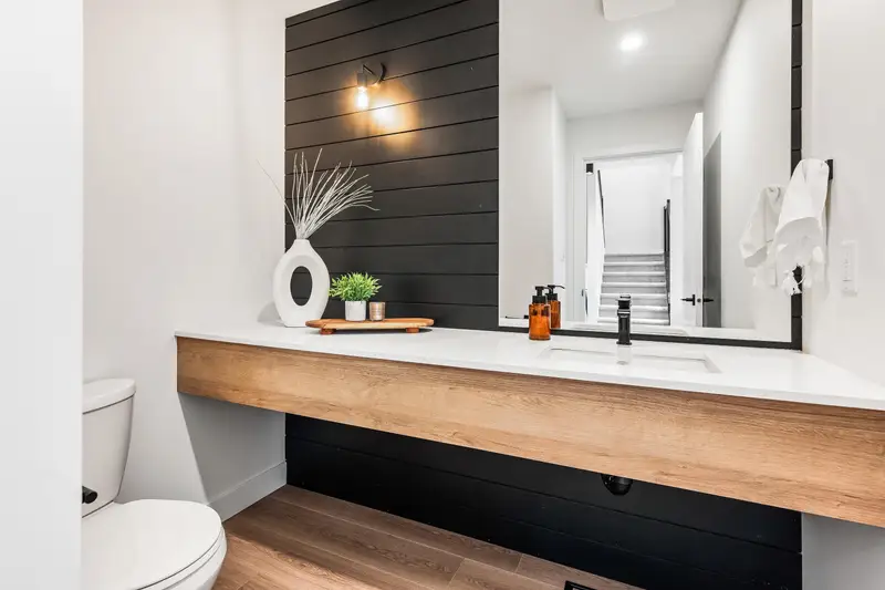 5 46379 UPLANDS ROAD - photo 4 of 25