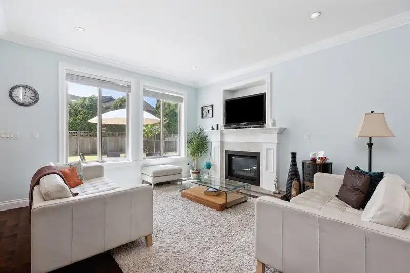4460 WESTMINSTER HIGHWAY - photo 3 of 37