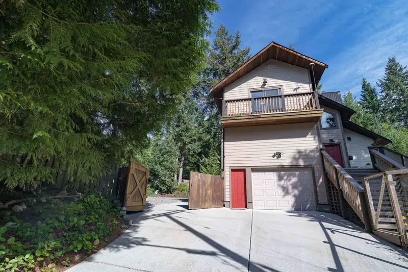 8096 WESTWOOD ROAD - photo 4 of 34