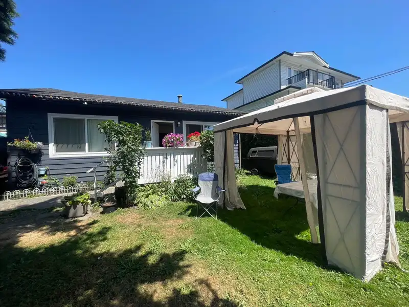 12851 115A AVENUE - photo 2 of 18