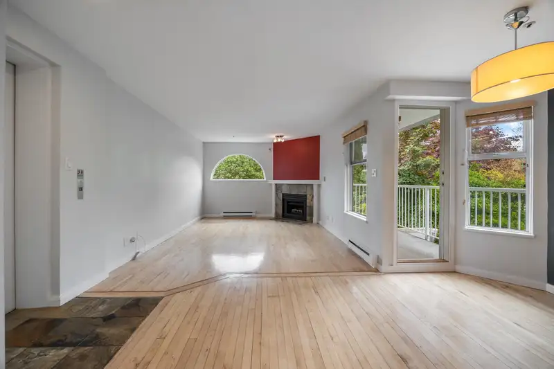 201 1868 W 8TH AVENUE - photo 4 of 26