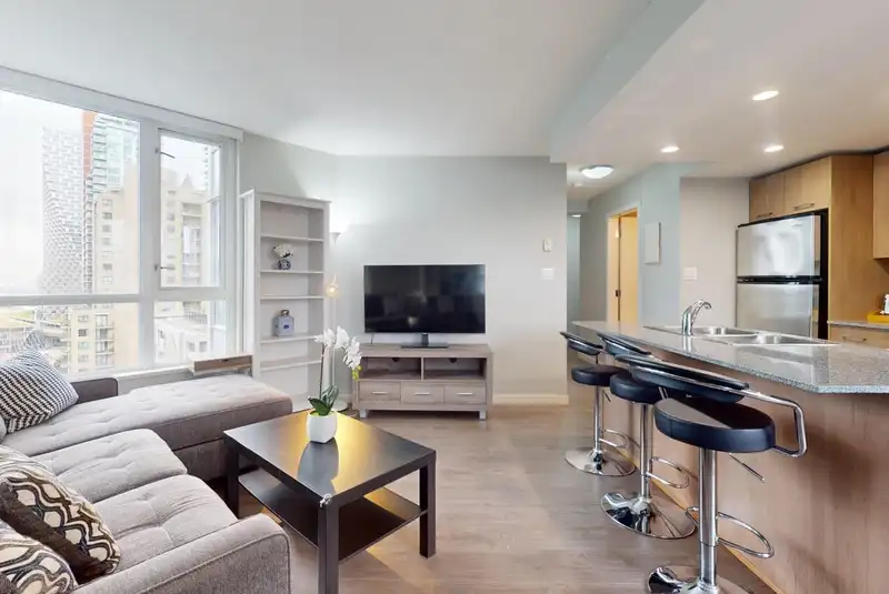 1209 1212 HOWE STREET - photo 4 of 25