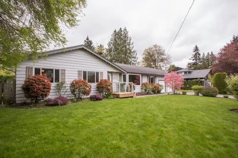 21672 46 AVENUE - photo 2 of 36