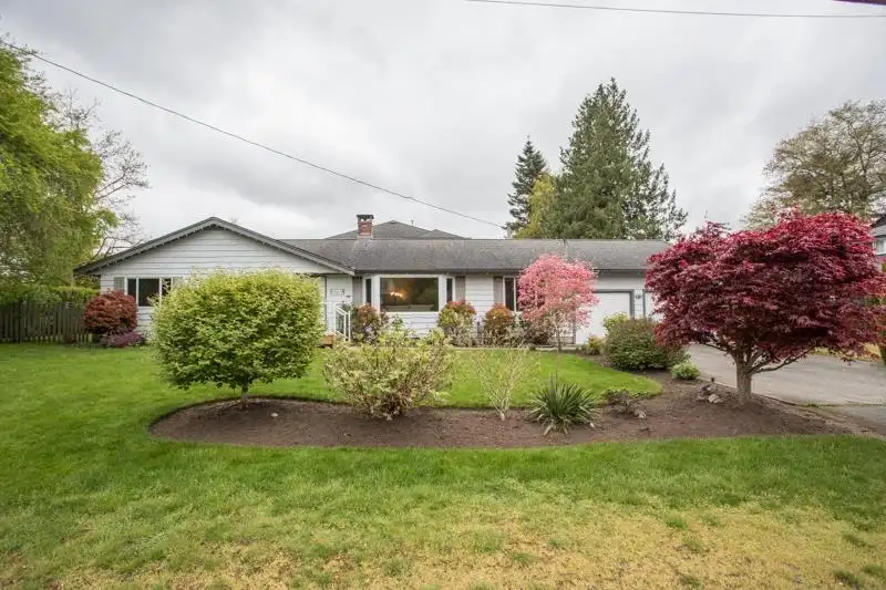 21672 46 AVENUE - photo 4 of 36