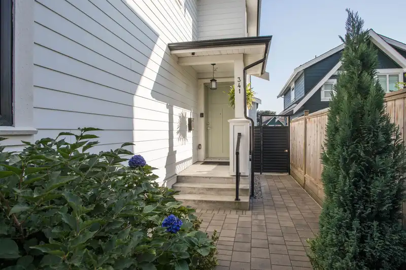 341 E 13TH STREET - photo 3 of 36