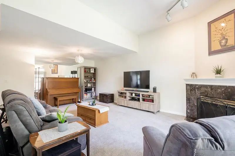 1 8257 121A STREET - photo 4 of 35