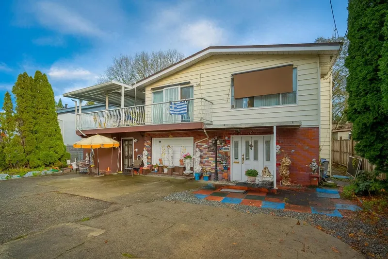 4820 200 STREET - photo 1 of 25