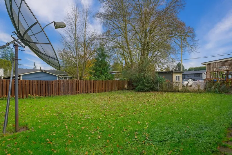 4820 200 STREET - photo 3 of 25