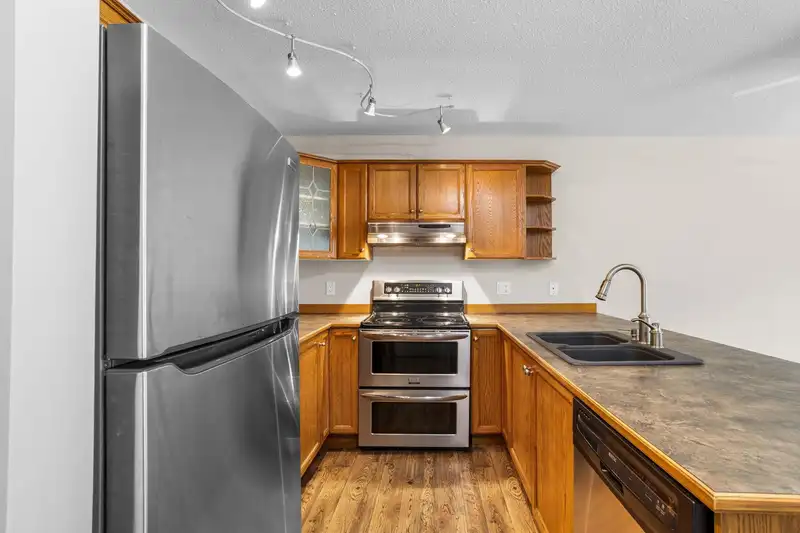 123 378 ESPLANADE AVENUE - photo 4 of 29