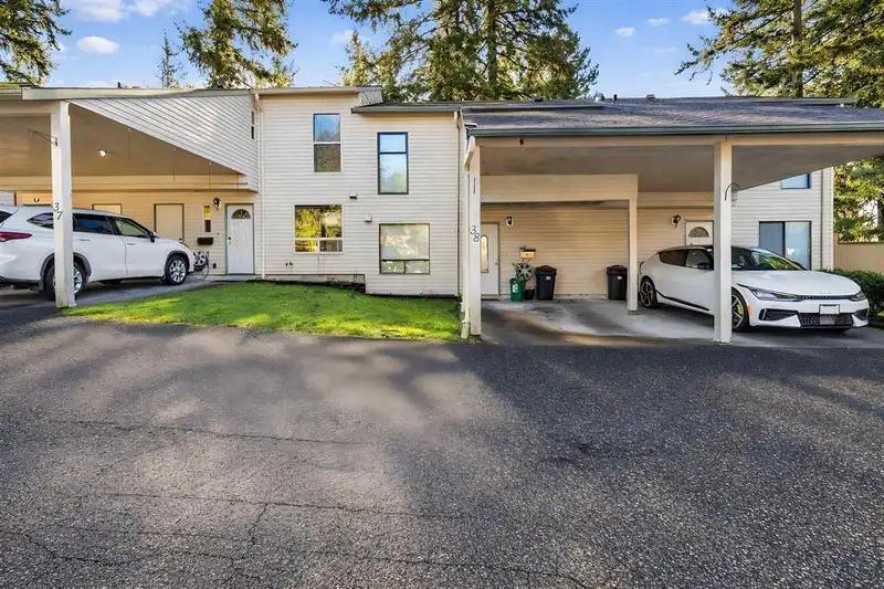 38 32310 MOUAT DRIVE - photo 1 of 19