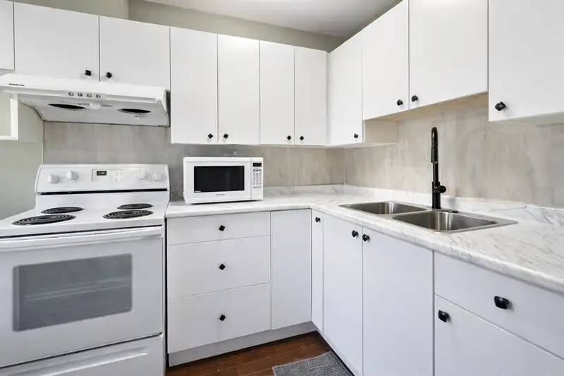 38 32310 MOUAT DRIVE - photo 3 of 19