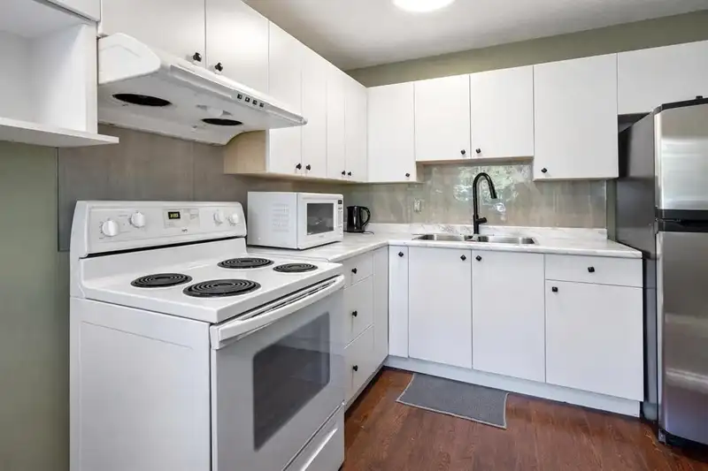 38 32310 MOUAT DRIVE - photo 4 of 19