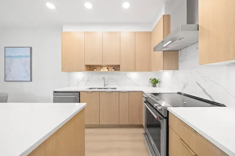 213 7799 17TH STREET - photo 2 of 26