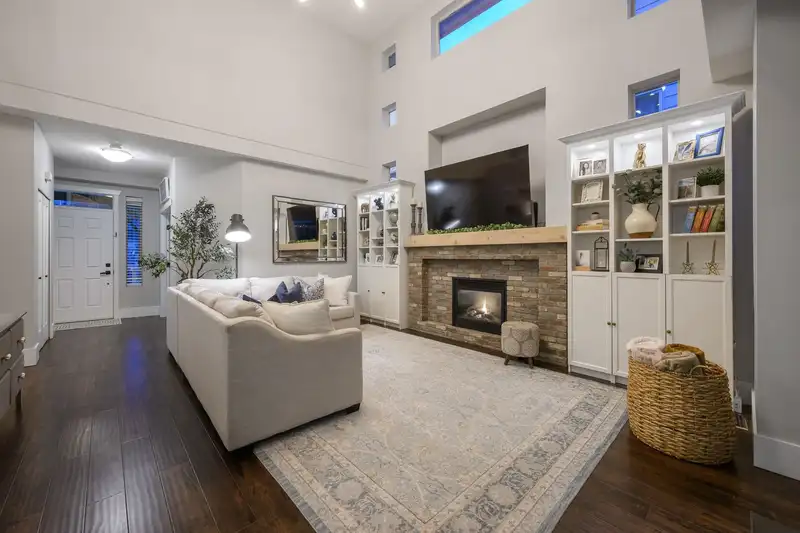 24891 106B AVENUE - photo 3 of 32