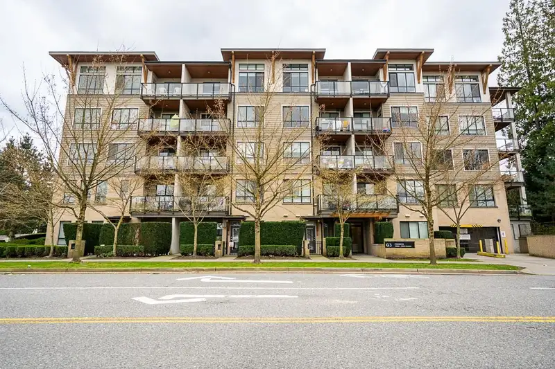 407 15388 105 AVENUE - photo 3 of 38