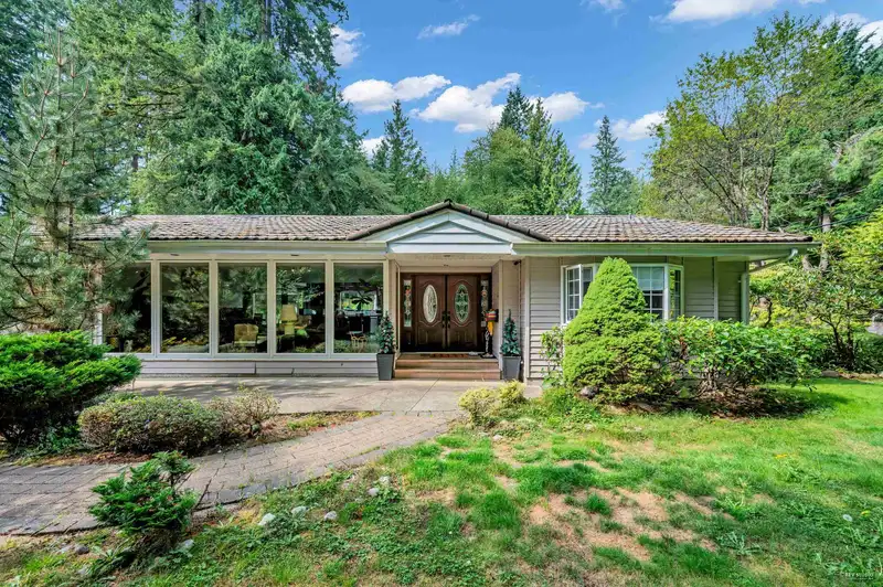 341 RABBIT LANE - photo 1 of 36