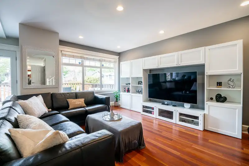 45 W 23RD AVENUE - photo 3 of 40