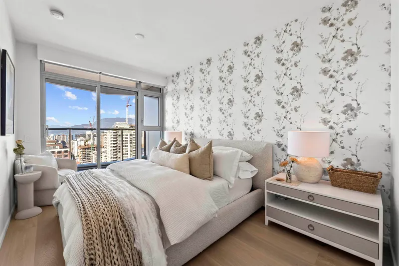 2403 889 PACIFIC STREET - photo 2 of 25