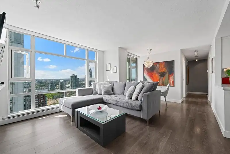 2907 1199 MARINASIDE CRESCENT - photo 2 of 40