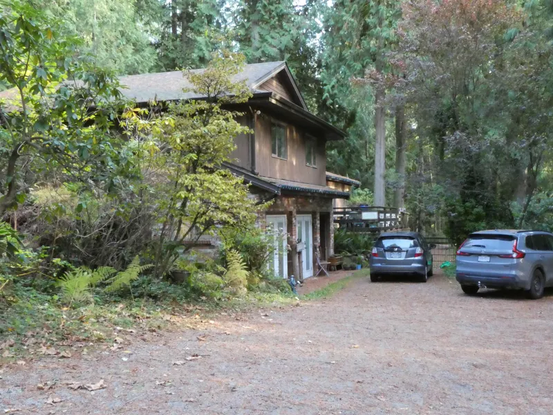 14042 232 STREET - photo 1 of 19